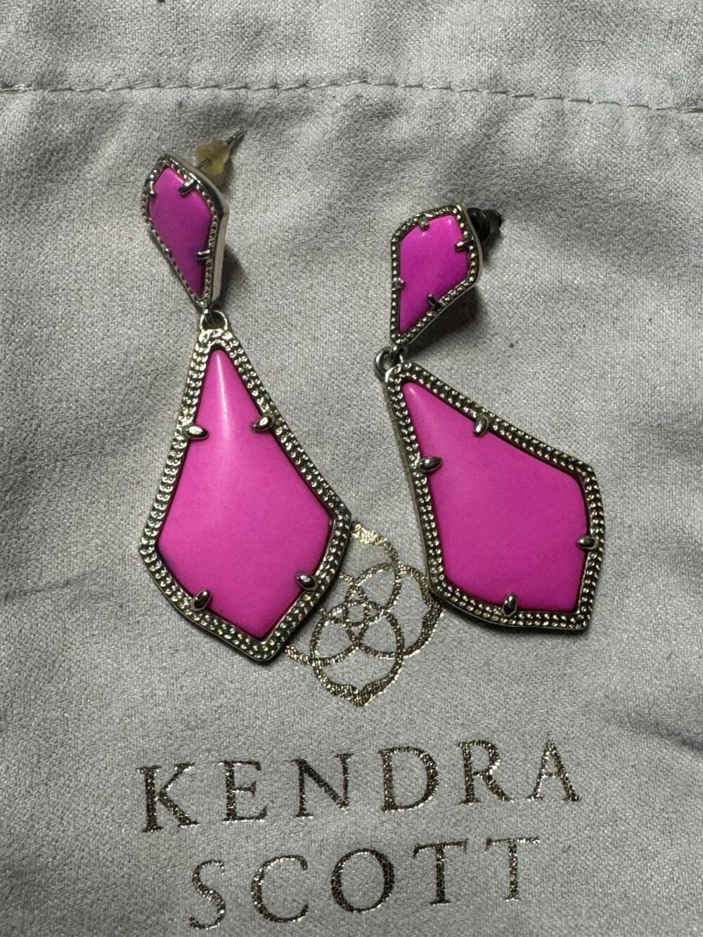 Kendra Scott Hot Pink Alexa Drop Earrings Vintage Gold tone